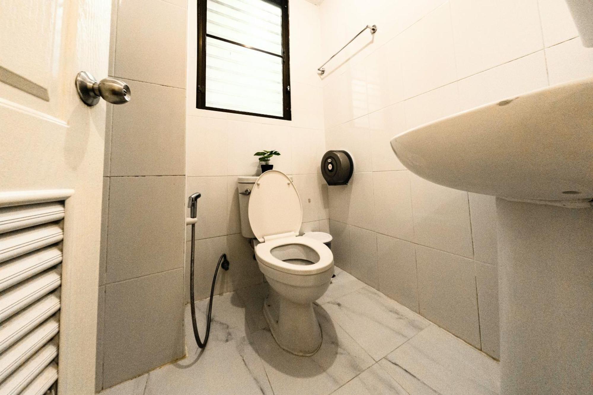 Double Room Private Bathroom