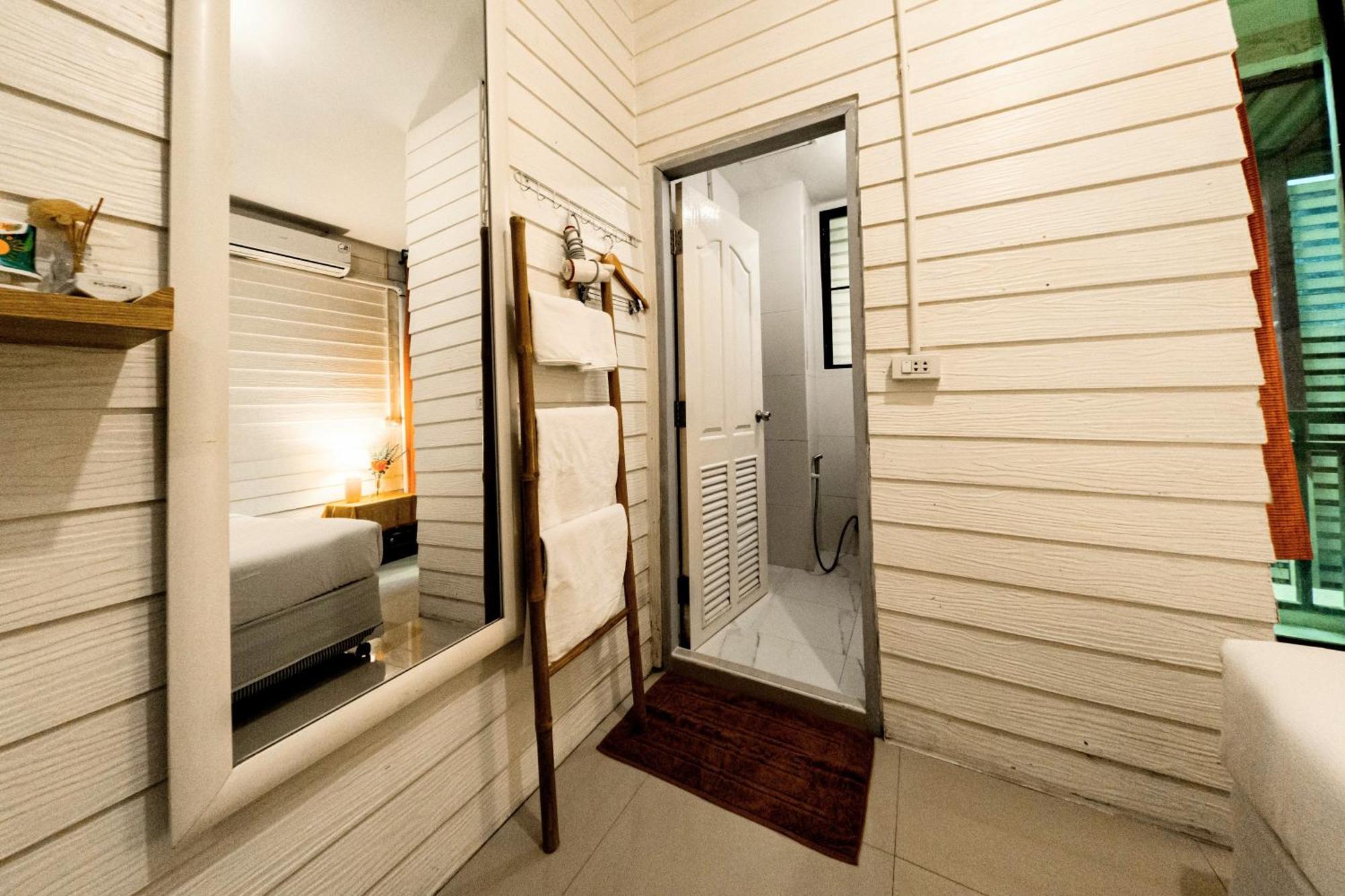 Double Room Private Bathroom