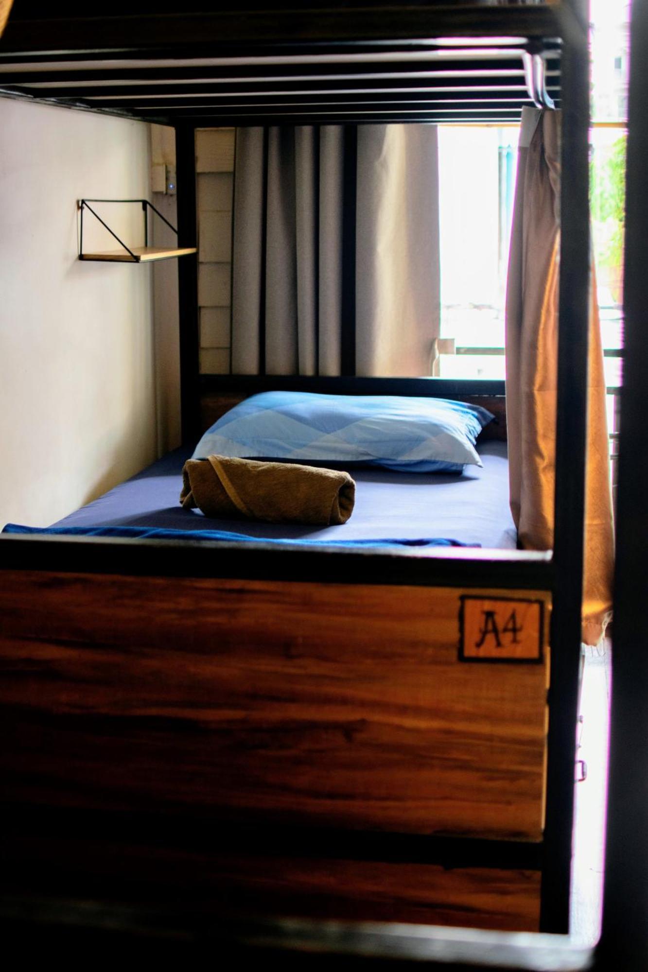 Bed 8-Bed Mixed Dormitory Room