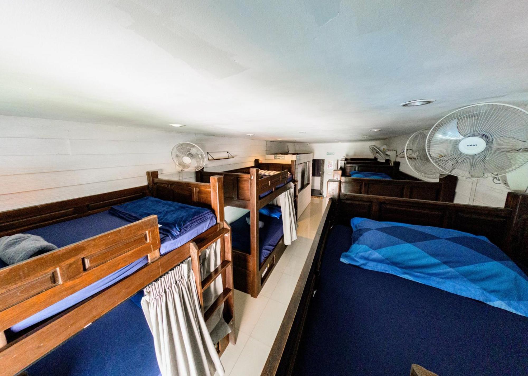 Bed 10-Bed Mixed Dormitory Room