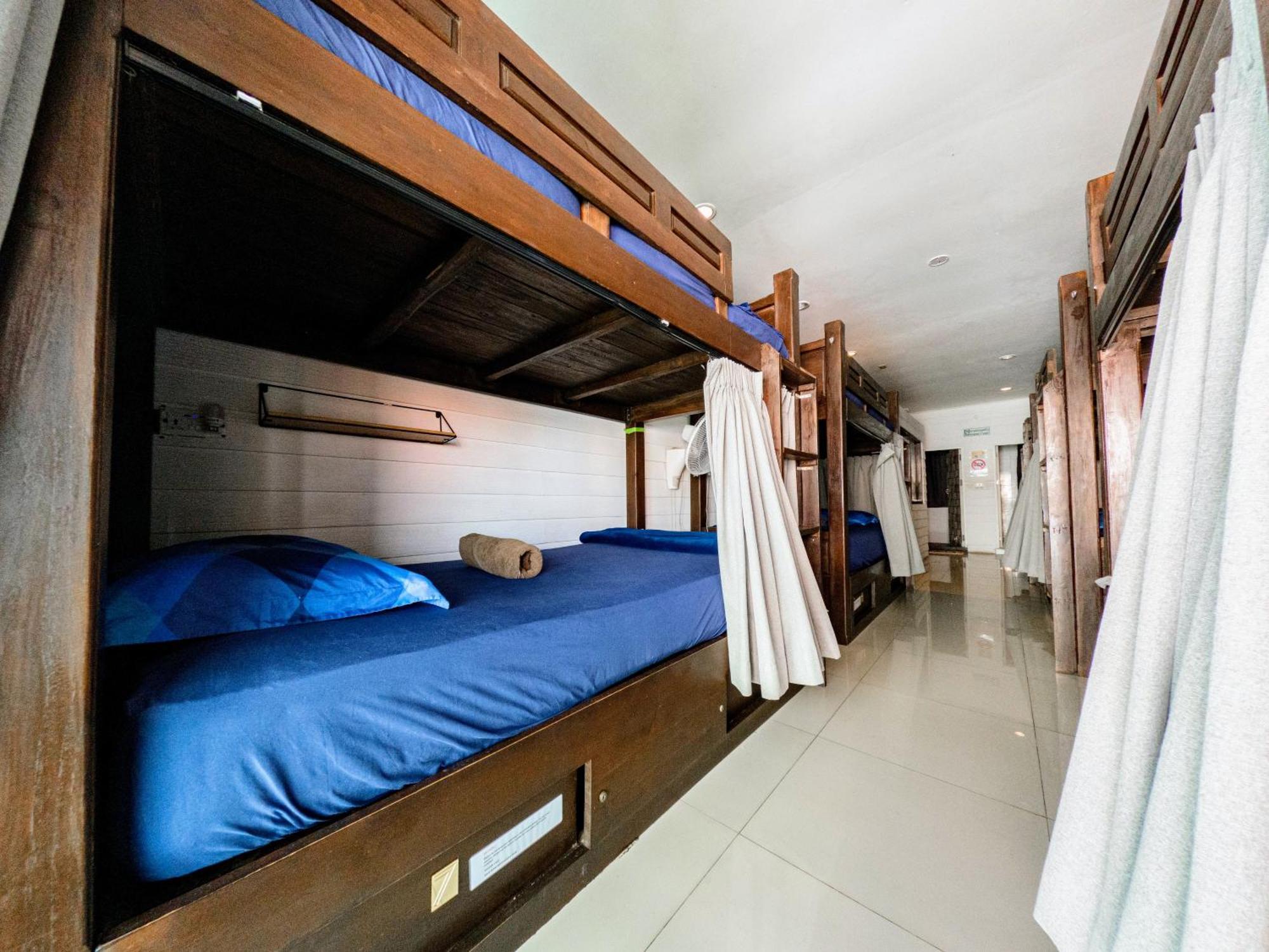 Bed 10-Bed Mixed Dormitory Room