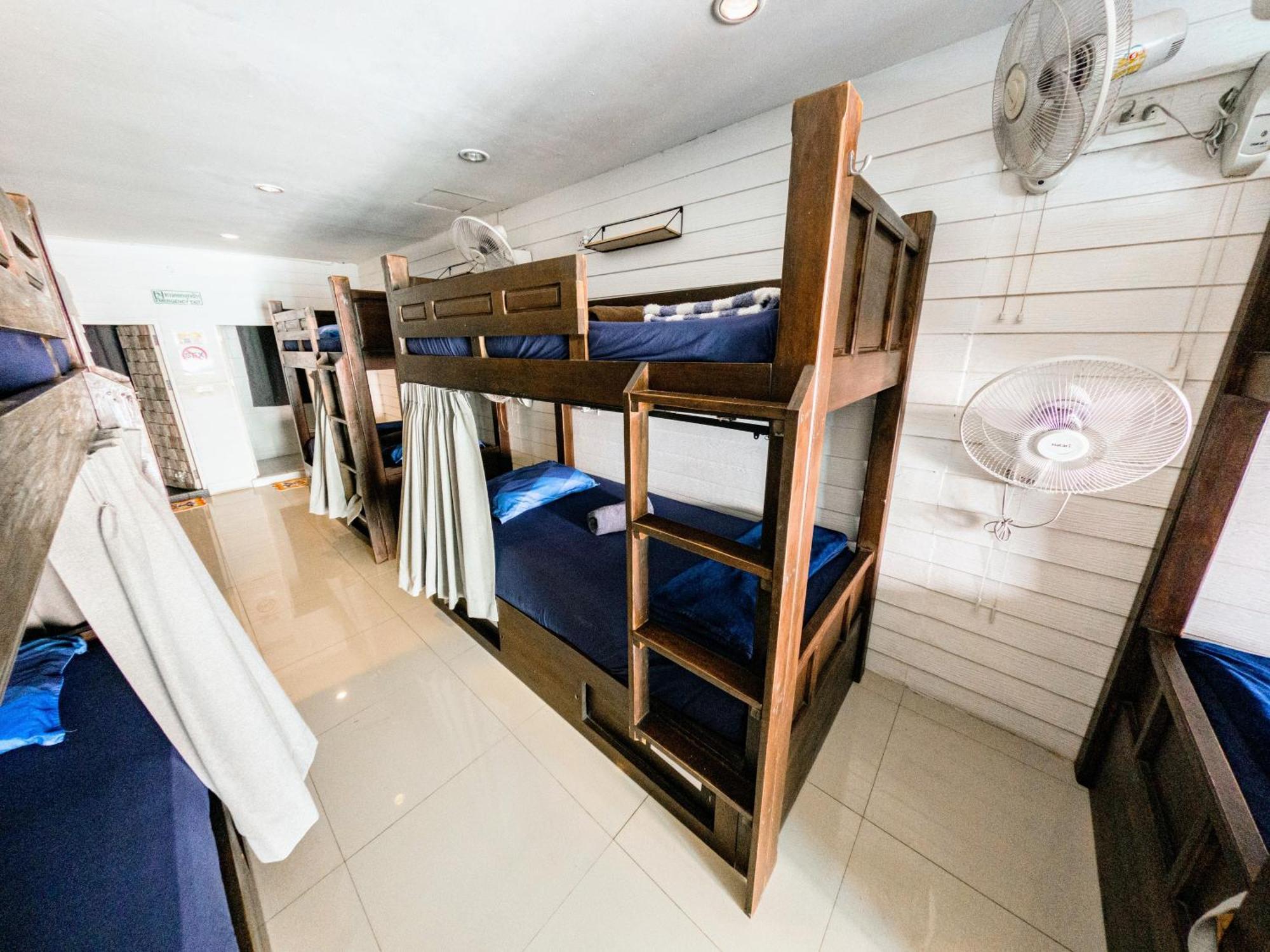 Bed 10-Bed Mixed Dormitory Room